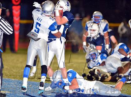 Thumbnail 2 in Staples vs. West Haven (CIAC Class LL Quarterfinal) photogallery.