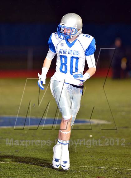 Thumbnail 1 in Staples vs. West Haven (CIAC Class LL Quarterfinal) photogallery.