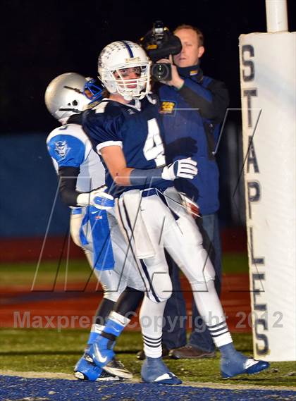 Thumbnail 3 in Staples vs. West Haven (CIAC Class LL Quarterfinal) photogallery.