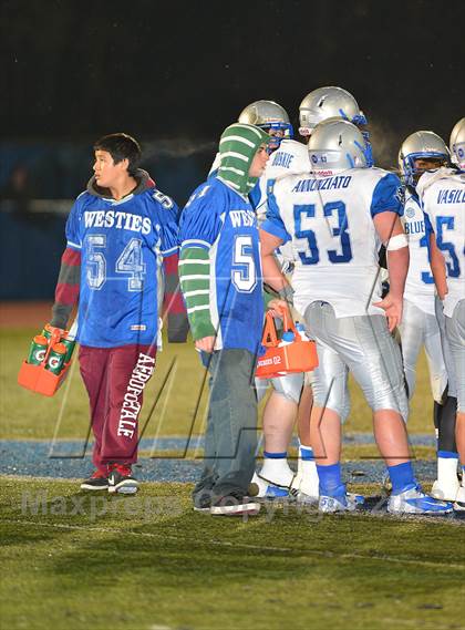 Thumbnail 3 in Staples vs. West Haven (CIAC Class LL Quarterfinal) photogallery.