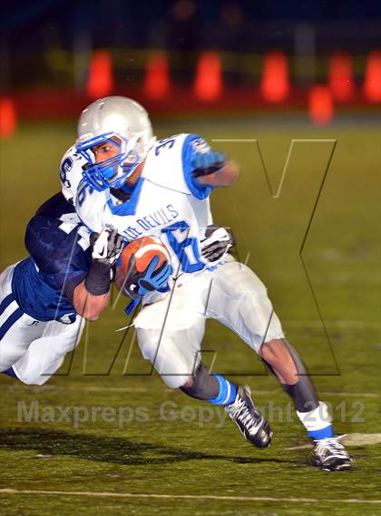 Thumbnail 3 in Staples vs. West Haven (CIAC Class LL Quarterfinal) photogallery.