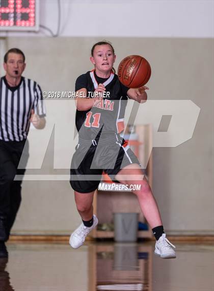 Thumbnail 2 in Corning vs. Arcata photogallery.