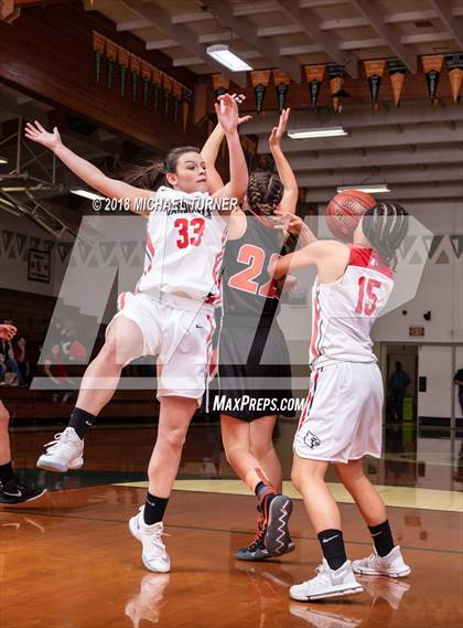 Thumbnail 2 in Corning vs. Arcata photogallery.