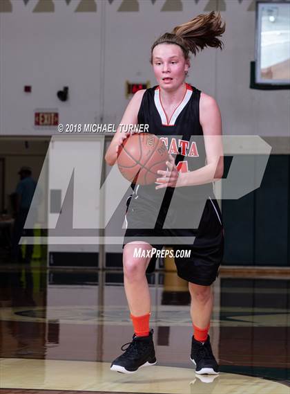 Thumbnail 2 in Corning vs. Arcata photogallery.