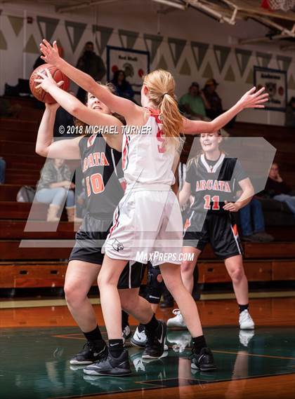 Thumbnail 1 in Corning vs. Arcata photogallery.