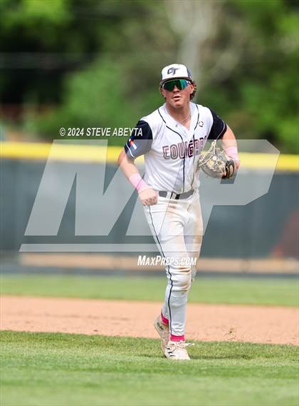 Thumbnail 1 in Cherokee Trail vs. Regis Jesuit (CHSAA 5A Second Round) photogallery.