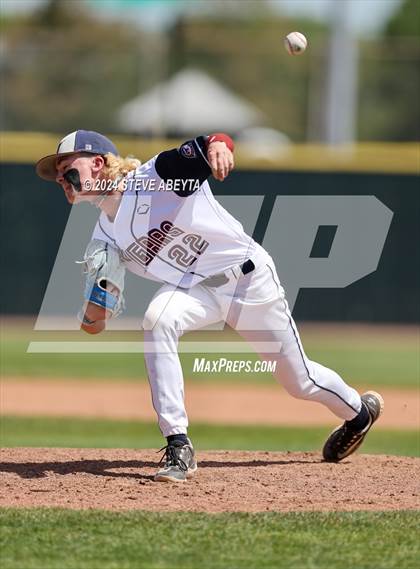 Thumbnail 3 in Cherokee Trail vs. Regis Jesuit (CHSAA 5A Second Round) photogallery.