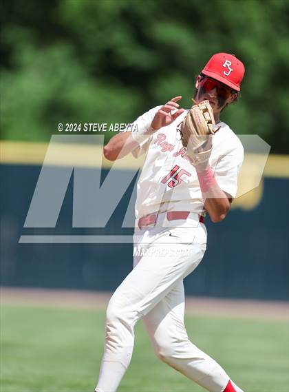 Thumbnail 3 in Cherokee Trail vs. Regis Jesuit (CHSAA 5A Second Round) photogallery.