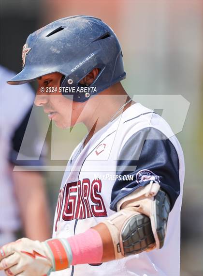 Thumbnail 2 in Cherokee Trail vs. Regis Jesuit (CHSAA 5A Second Round) photogallery.