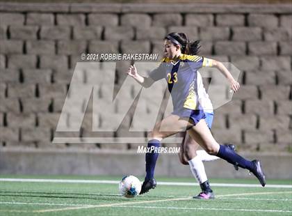 Thumbnail 1 in Midlothian vs. Highland Park (UIL 5A Quarterfinal Playoff) photogallery.