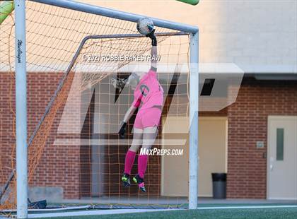 Thumbnail 1 in Midlothian vs. Highland Park (UIL 5A Quarterfinal Playoff) photogallery.