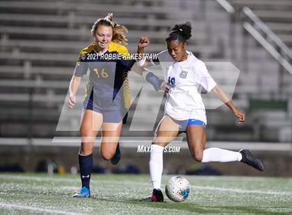 Thumbnail 1 in Midlothian vs. Highland Park (UIL 5A Quarterfinal Playoff) photogallery.