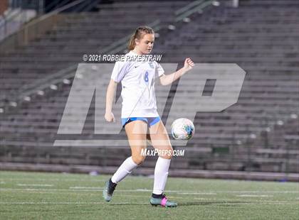 Thumbnail 3 in Midlothian vs. Highland Park (UIL 5A Quarterfinal Playoff) photogallery.