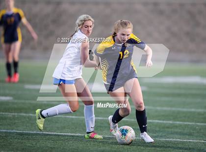 Thumbnail 2 in Midlothian vs. Highland Park (UIL 5A Quarterfinal Playoff) photogallery.