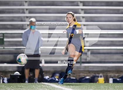 Thumbnail 1 in Midlothian vs. Highland Park (UIL 5A Quarterfinal Playoff) photogallery.