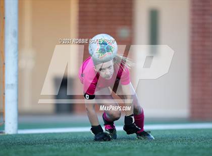 Thumbnail 1 in Midlothian vs. Highland Park (UIL 5A Quarterfinal Playoff) photogallery.