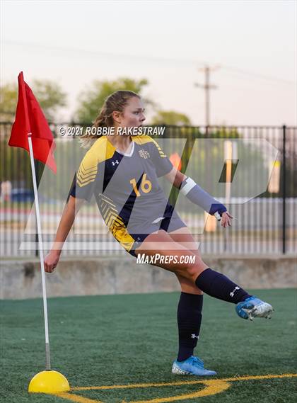 Thumbnail 1 in Midlothian vs. Highland Park (UIL 5A Quarterfinal Playoff) photogallery.