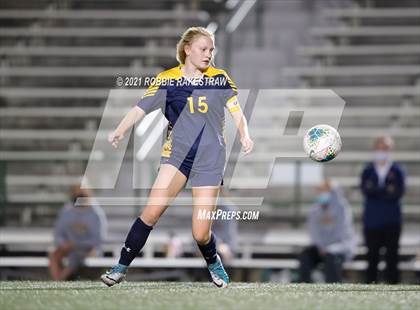 Thumbnail 3 in Midlothian vs. Highland Park (UIL 5A Quarterfinal Playoff) photogallery.