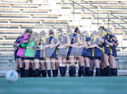 Thumbnail 2 in Midlothian vs. Highland Park (UIL 5A Quarterfinal Playoff) photogallery.