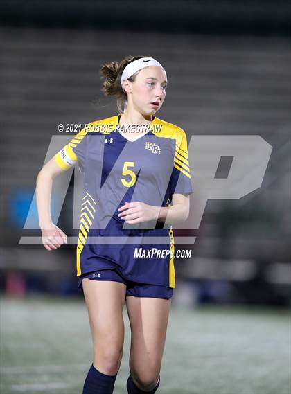 Thumbnail 1 in Midlothian vs. Highland Park (UIL 5A Quarterfinal Playoff) photogallery.