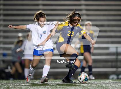 Thumbnail 2 in Midlothian vs. Highland Park (UIL 5A Quarterfinal Playoff) photogallery.