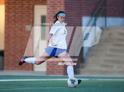 Thumbnail 2 in Midlothian vs. Highland Park (UIL 5A Quarterfinal Playoff) photogallery.