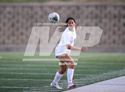 Thumbnail 2 in Midlothian vs. Highland Park (UIL 5A Quarterfinal Playoff) photogallery.