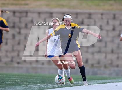 Thumbnail 3 in Midlothian vs. Highland Park (UIL 5A Quarterfinal Playoff) photogallery.