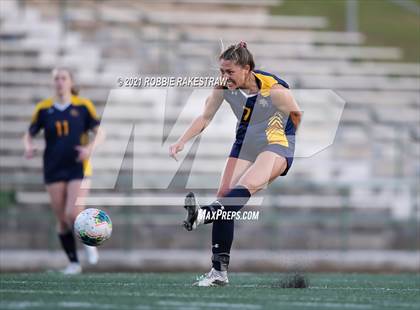 Thumbnail 3 in Midlothian vs. Highland Park (UIL 5A Quarterfinal Playoff) photogallery.