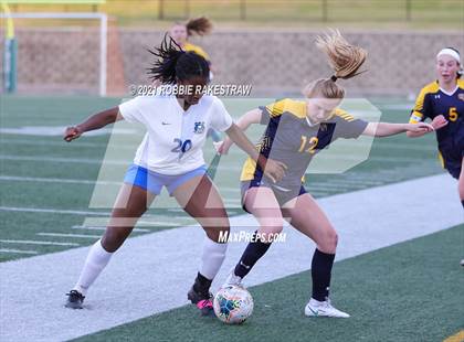 Thumbnail 2 in Midlothian vs. Highland Park (UIL 5A Quarterfinal Playoff) photogallery.
