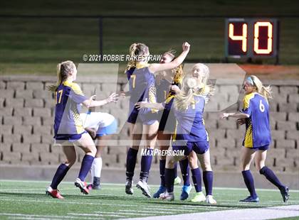 Thumbnail 2 in Midlothian vs. Highland Park (UIL 5A Quarterfinal Playoff) photogallery.