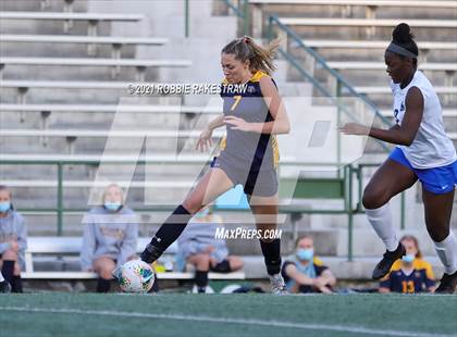 Thumbnail 1 in Midlothian vs. Highland Park (UIL 5A Quarterfinal Playoff) photogallery.