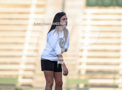 Thumbnail 3 in Midlothian vs. Highland Park (UIL 5A Quarterfinal Playoff) photogallery.