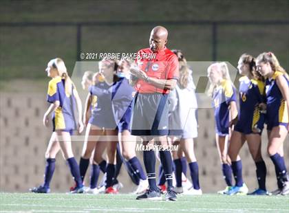 Thumbnail 3 in Midlothian vs. Highland Park (UIL 5A Quarterfinal Playoff) photogallery.