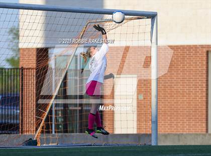 Thumbnail 1 in Midlothian vs. Highland Park (UIL 5A Quarterfinal Playoff) photogallery.