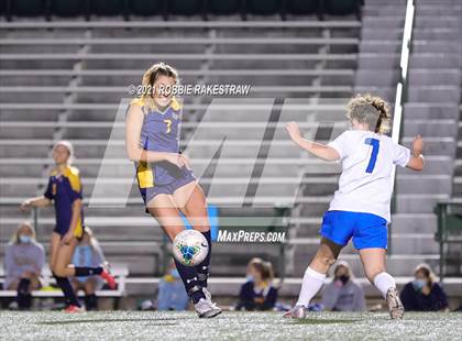 Thumbnail 3 in Midlothian vs. Highland Park (UIL 5A Quarterfinal Playoff) photogallery.