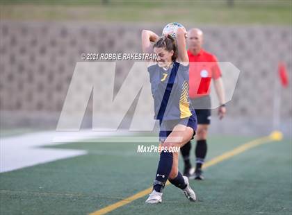 Thumbnail 3 in Midlothian vs. Highland Park (UIL 5A Quarterfinal Playoff) photogallery.