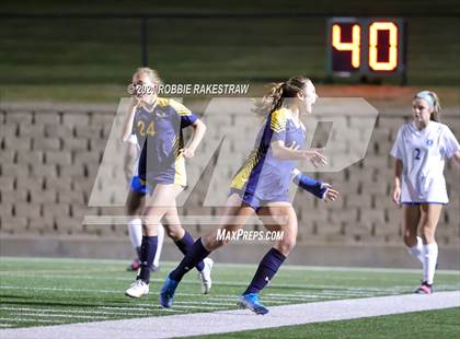 Thumbnail 3 in Midlothian vs. Highland Park (UIL 5A Quarterfinal Playoff) photogallery.