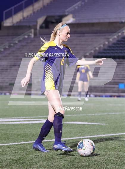 Thumbnail 1 in Midlothian vs. Highland Park (UIL 5A Quarterfinal Playoff) photogallery.
