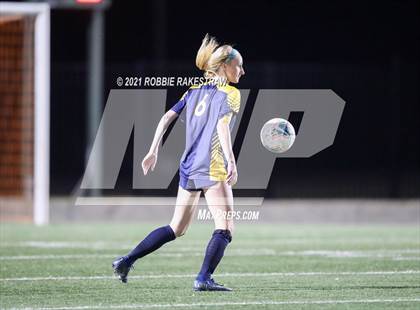 Thumbnail 3 in Midlothian vs. Highland Park (UIL 5A Quarterfinal Playoff) photogallery.