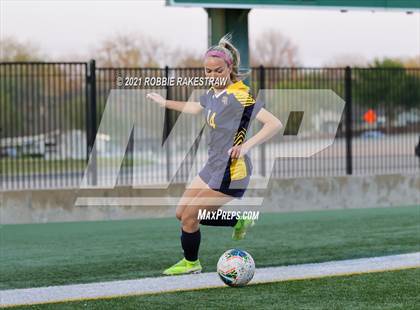 Thumbnail 2 in Midlothian vs. Highland Park (UIL 5A Quarterfinal Playoff) photogallery.