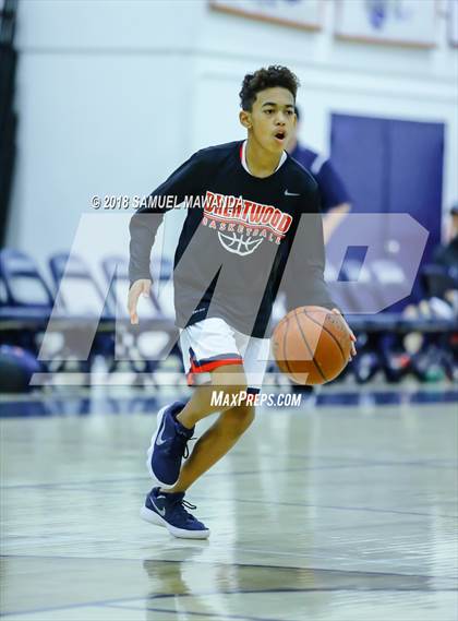 Thumbnail 3 in Brentwood School vs St. Monica photogallery.