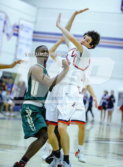 Thumbnail 2 in Brentwood School vs St. Monica photogallery.