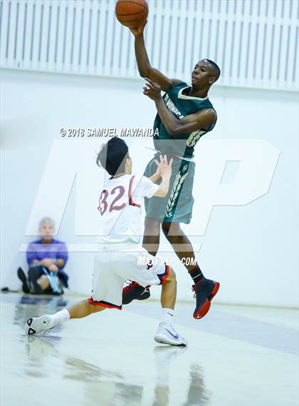 Thumbnail 3 in Brentwood School vs St. Monica photogallery.