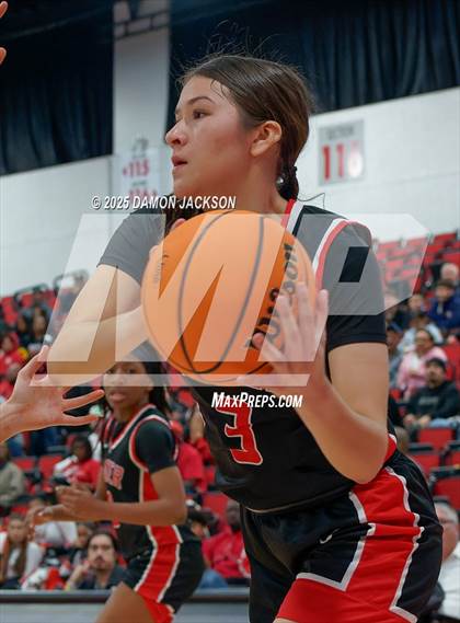 Thumbnail 3 in Mater Academy East Las Vegas vs Virgin Valley (2025 NIAA 3A State Championship) photogallery.