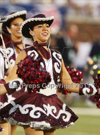 Thumbnail 2 in Cedar Hill vs. Allen (Tom Landry Classic) photogallery.