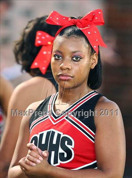 Thumbnail 1 in Cedar Hill vs. Allen (Tom Landry Classic) photogallery.