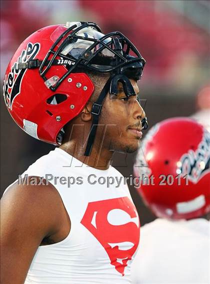 Thumbnail 1 in Cedar Hill vs. Allen (Tom Landry Classic) photogallery.