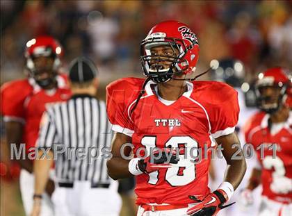 Thumbnail 3 in Cedar Hill vs. Allen (Tom Landry Classic) photogallery.
