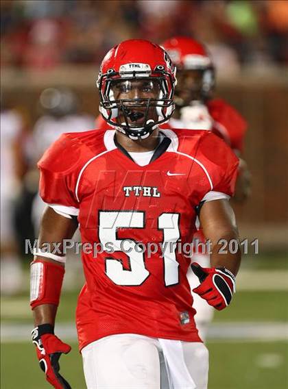 Thumbnail 1 in Cedar Hill vs. Allen (Tom Landry Classic) photogallery.